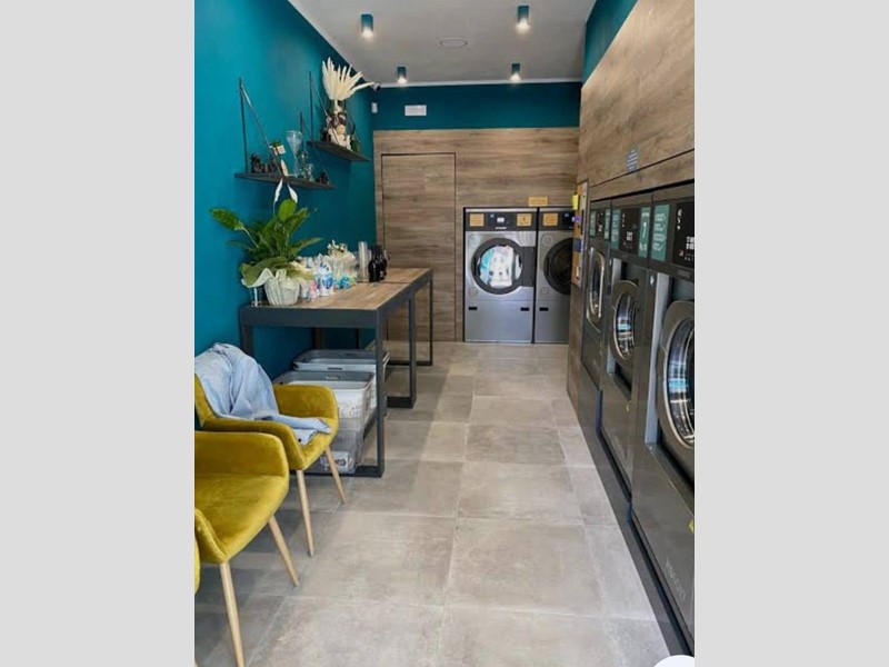 Immobile commerciale in Vendita a Vimercate, 135'000€, 52 m²