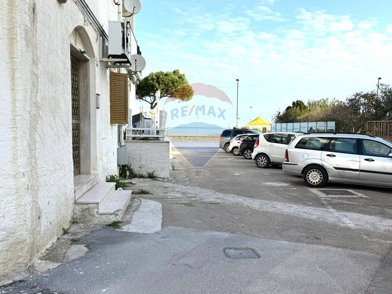 Box in Vendita a Vieste, 36'000€, 58 m²
