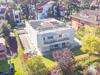 Villa in Vendita a Roma, 1'390'000€, 571 m²