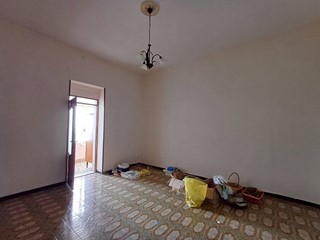 Trilocale in Vendita a Caserta, 63'000€, 70 m²