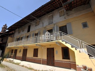 Quadrilocale in Vendita a Ozegna, 39'900€, 77 m²