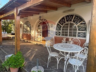 Villa in Vendita a Formia, 800'000€, 290 m²