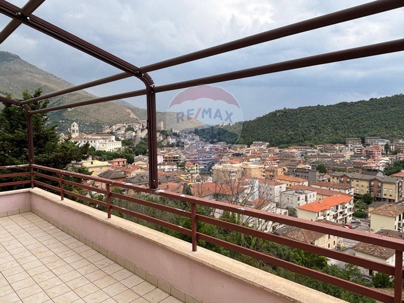 Casa Indipendente in Vendita a Itri, 560'000€, 300 m²