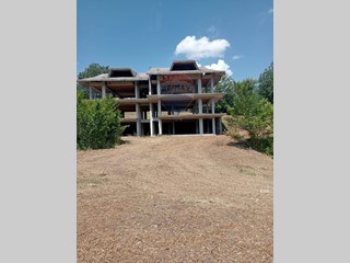 Terreno edificabile in Vendita a Minturno, 180'000€, 302 m²