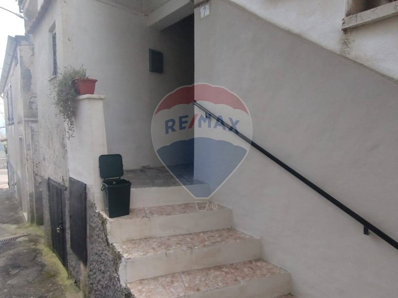 Bilocale in Vendita a Formia, 90'000€, 60 m²