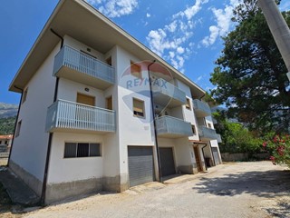 Appartamento in Vendita a Sulmona, 120'000€, 128 m²