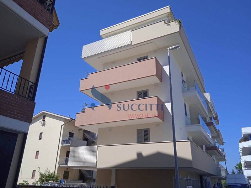 Trilocale in Vendita a Alba Adriatica, 220'000€, 66 m²