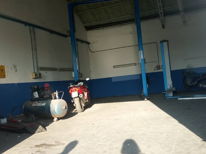 Attività commerciale in Affitto a San Giuliano Terme, 1'000€, 160 m²