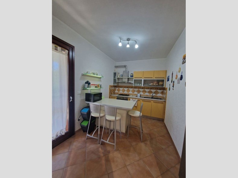 Villa in Affitto a Brindisi, 1'200€, 120 m², arredato