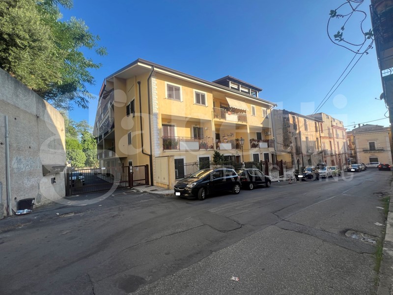 Trilocale in Vendita a Amantea, 145'000€, 90 m²