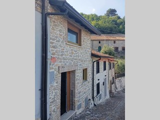 Casa Indipendente in Vendita a Vallinfreda, 49'000€, 50 m², arredato