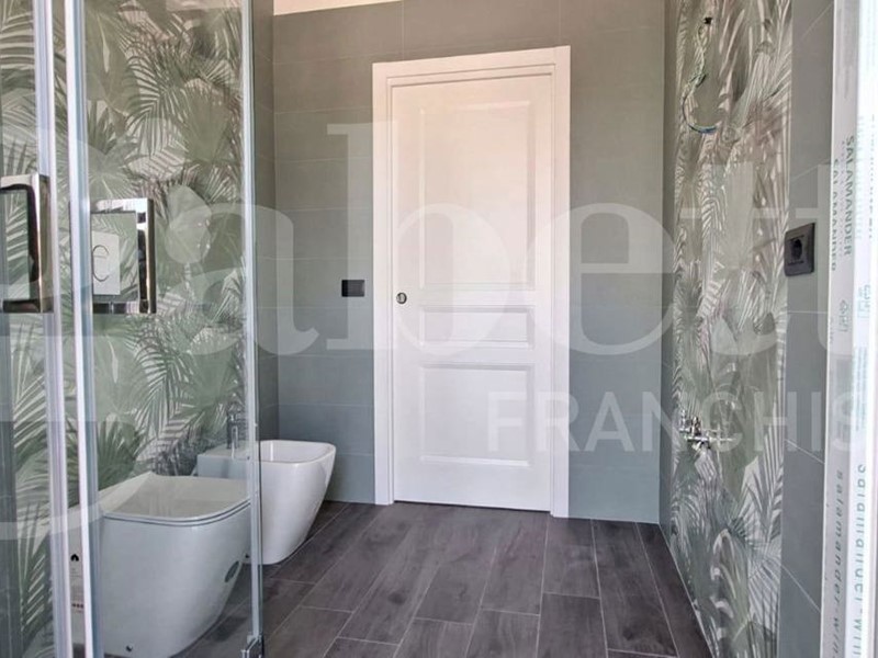 Trilocale in Vendita a Bacoli, 365'000€, 75 m²