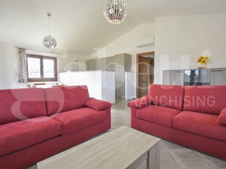 Villa in Vendita a Olbia, 120 m², arredato