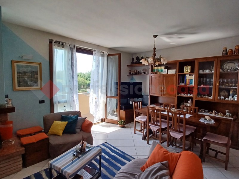 Quadrilocale in Vendita a Buscate, 216'000€, 95 m²