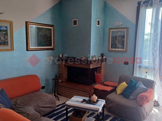 Quadrilocale in Vendita a Buscate, 216'000€, 95 m²