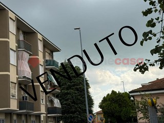 Quadrilocale in Vendita a Pioltello, 175'000&euro;, 110 m², con Box