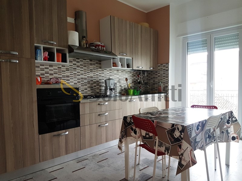 Stanza in Affitto a Catanzaro, zona Lido Casciolino, 300&euro;, 110 m², arredato
