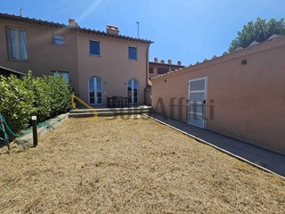 Casa Indipendente in Affitto a Cerreto Guidi, 900€, 120 m², arredato