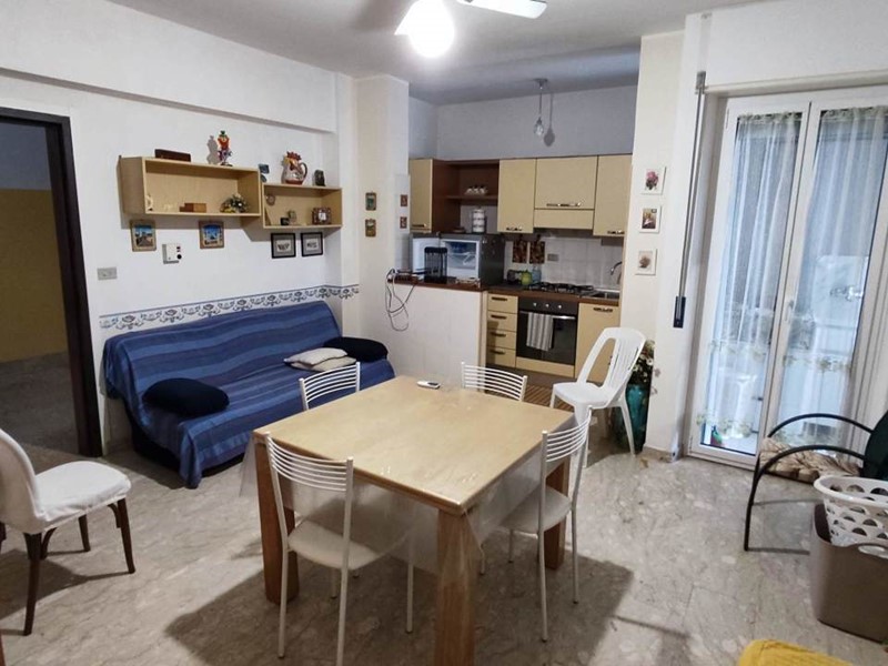 Trilocale in Affitto a San Benedetto del Tronto, 450€, 57 m², arredato
