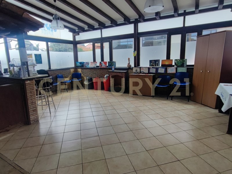 Immobile commerciale in Vendita a Catania, 75'000&euro;, 140 m², con Box