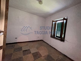 Bilocale in Vendita a Triora, 15'000€, 45 m²