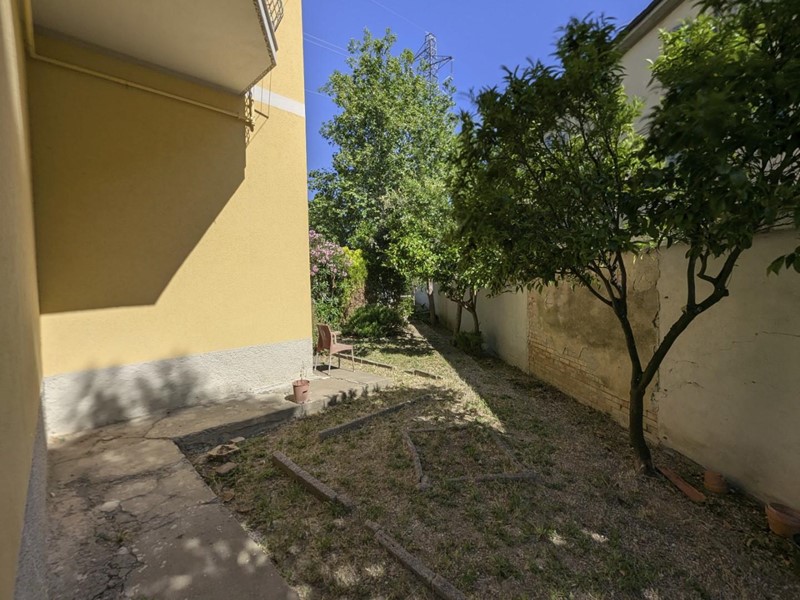 Quadrilocale in Vendita a Grosseto, 150'000€, 100 m², con Box