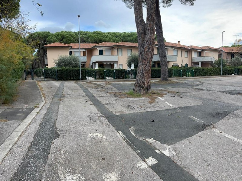 Trilocale in Vendita a Bibbona, zona Marina di Bibbona, 299'000€, 80 m²