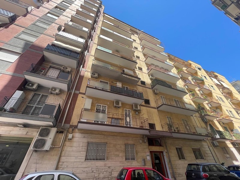 Quadrilocale in Vendita a Taranto, 90'000€, 99 m²