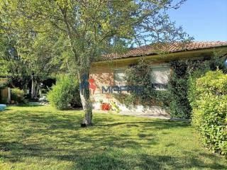Villa in Vendita a Massarosa, zona Bargecchia, 399'000€, 160 m², arredato