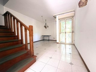 Appartamento in Vendita a Pontedera, 155'000€, 105 m²