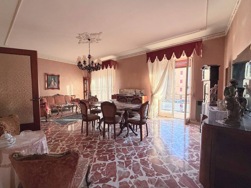 Quadrilocale in Vendita a Siracusa, 110'000&euro;, 120 m²