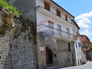 Appartamento in Vendita a Foglianise, 38'000€, 104 m²