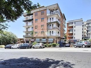 Quadrilocale in Vendita a Gravina di Catania, 125'000€, 120 m²