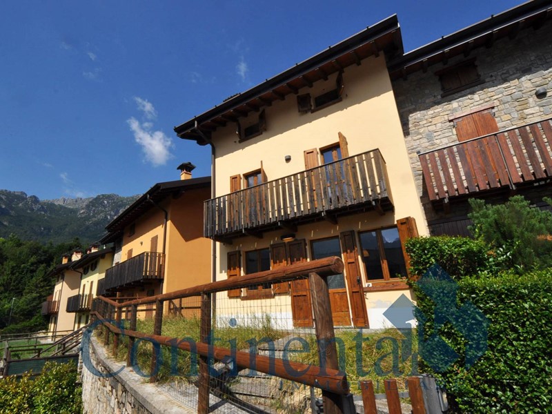 Villetta a schiera in Vendita a Valtorta, 163'000€, 127 m²