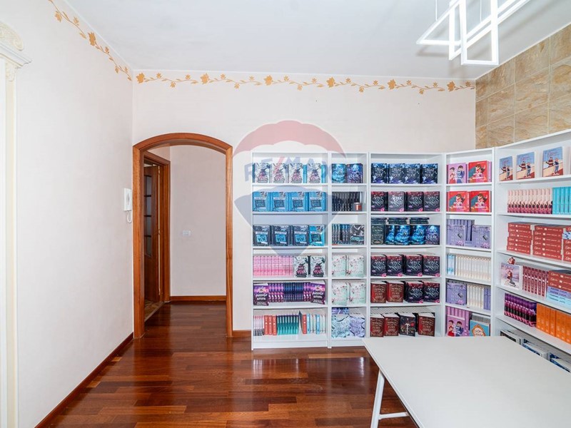 Quadrilocale in Vendita a Paternò, 99'000€, 136 m²