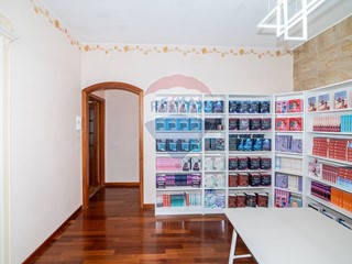 Quadrilocale in Vendita a Paternò, 99'000€, 136 m²