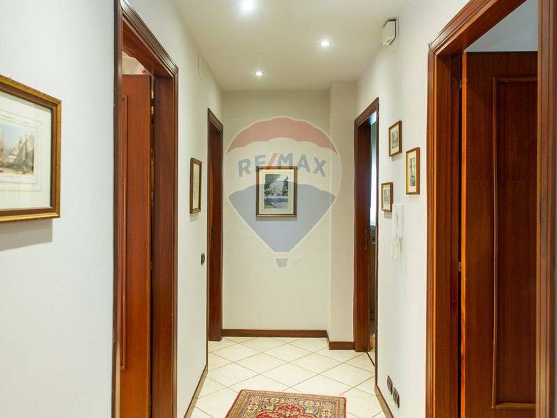 Appartamento in Vendita a Tremestieri Etneo, 189'000€, 170 m²