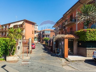 Appartamento in Vendita a Tremestieri Etneo, 189'000€, 170 m²
