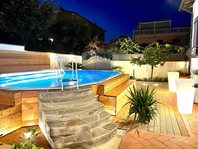 Villa in Vendita a San Vincenzo, 1'200'000€, 370 m²