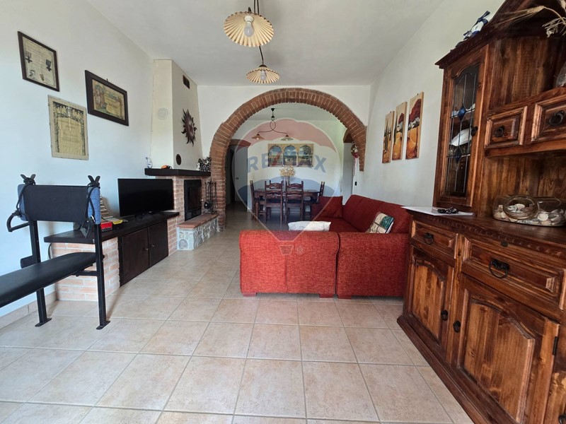 Rustico in Vendita a Campiglia Marittima, 347'000&euro;, 200 m²