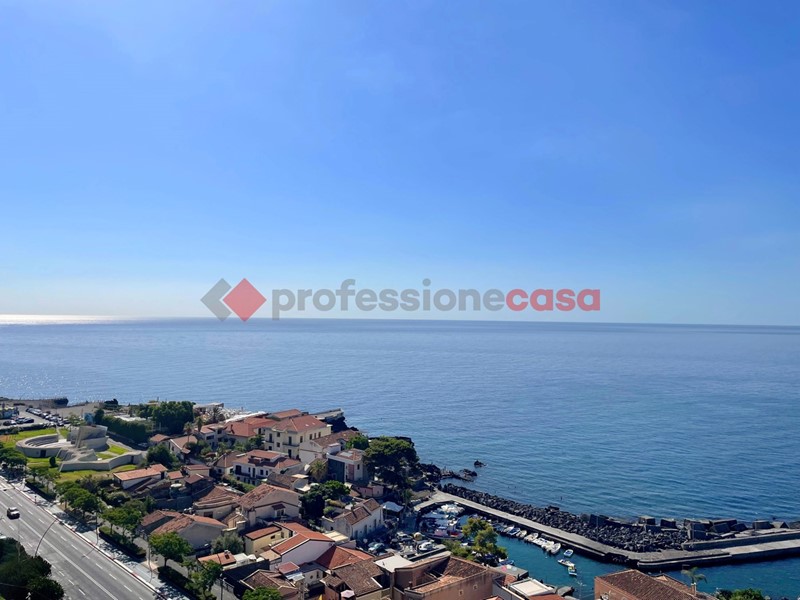 Bilocale in Vendita a Catania, 330'000&euro;, 99 m²