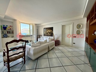 Trilocale in Vendita a Gaeta, 498'000€, 110 m², arredato