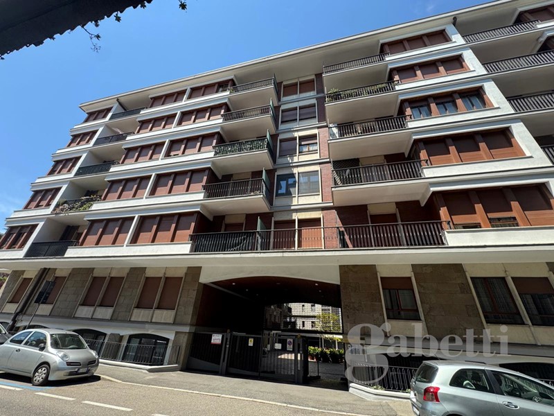 Ufficio in Vendita a Varese, 81'000€, 69 m²