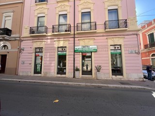 Negozio in Vendita a Brindisi, 160'000€, 113 m²