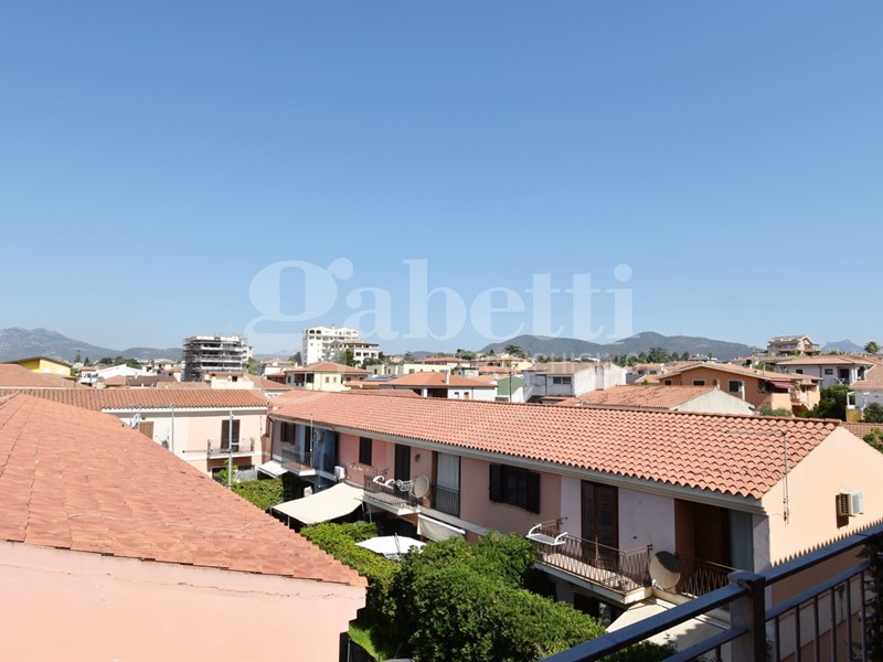 Bilocale in Vendita a Olbia, 110'000€, 45 m², arredato