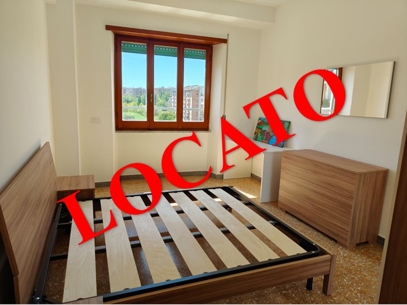 Quadrilocale in Affitto a Roma, 600€, 105 m², arredato