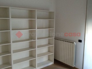 Ufficio in Affitto a Arezzo, 300€, 12 m²