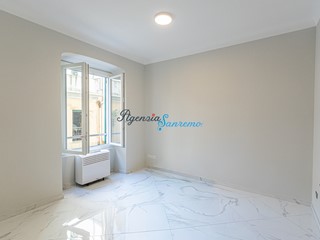 Bilocale in Vendita a Sanremo, 215'000&euro;, 35 m²