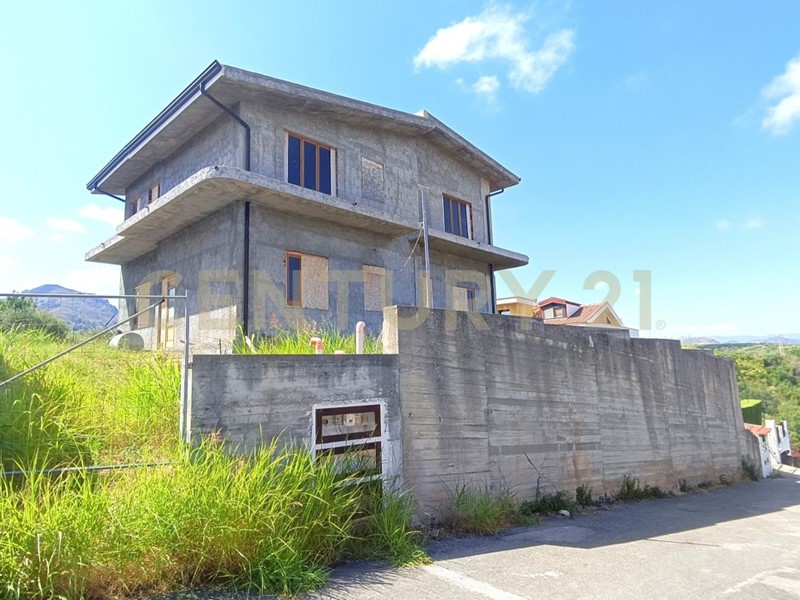 Casa Indipendente in Vendita a Barcellona Pozzo di Gotto, 220'000€, 240 m²