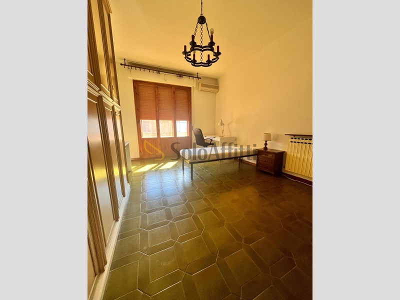Stanza in Affitto a Siena, zona Vico Alto, 380€, 87 m², arredato